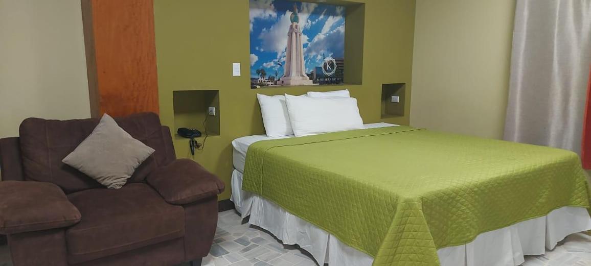 Kartagus Hotel Сан Салвадор Екстериор снимка
