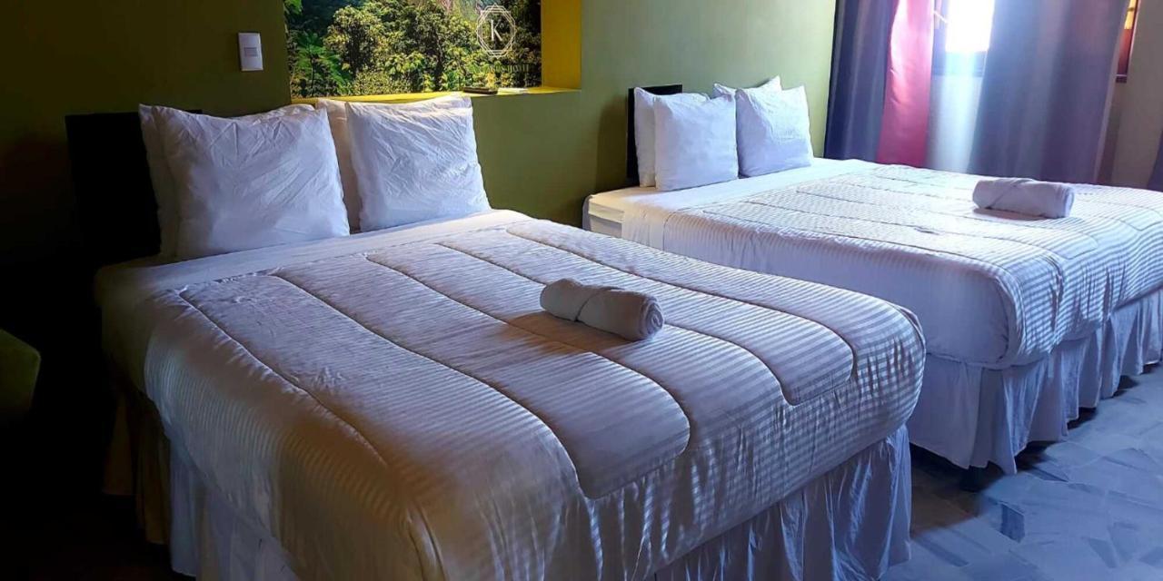Kartagus Hotel Сан Салвадор Екстериор снимка