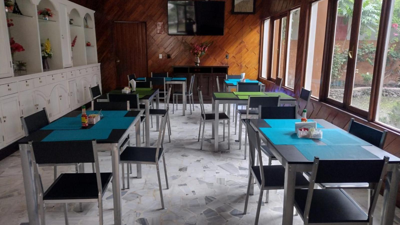 Kartagus Hotel Сан Салвадор Екстериор снимка