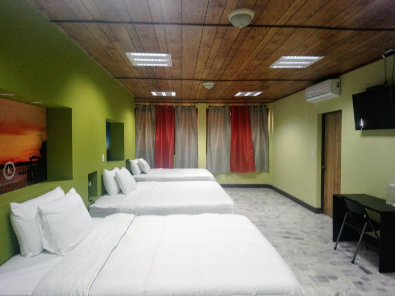 Kartagus Hotel Сан Салвадор Екстериор снимка